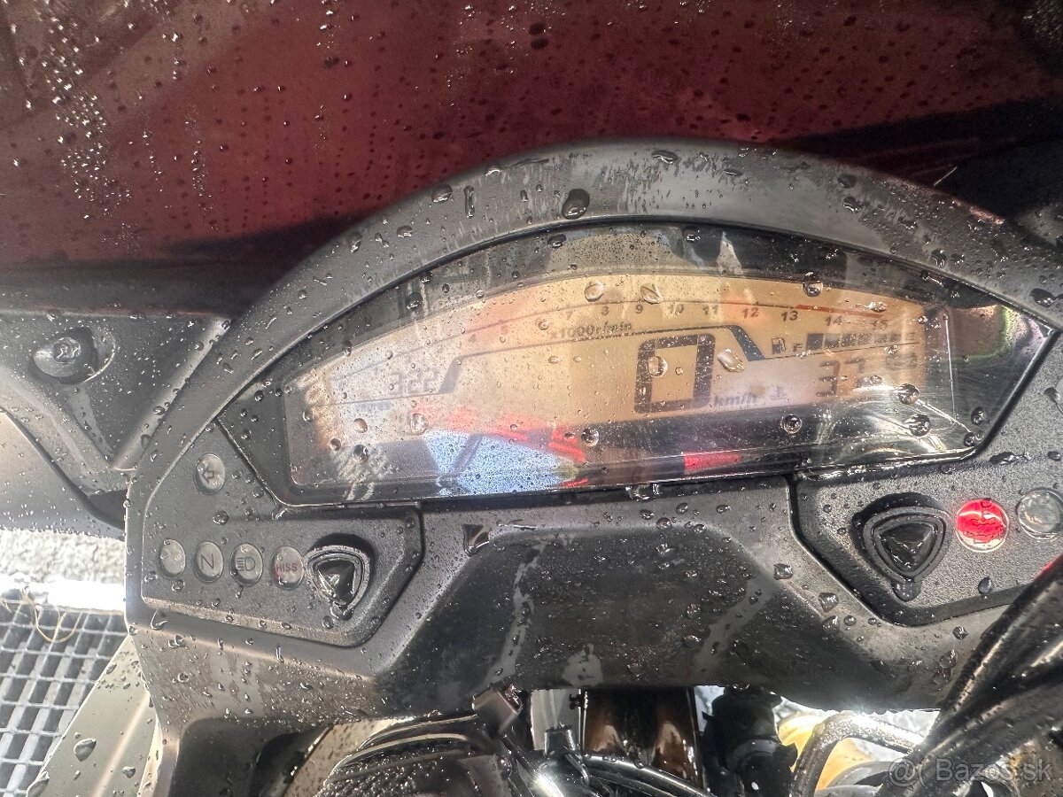 Honda CBR600F - 7