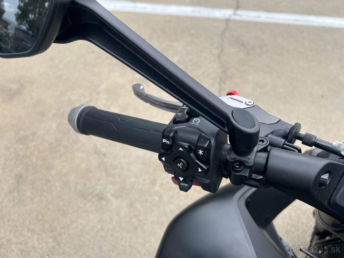 CFMOTO 800NK Advanced - 7