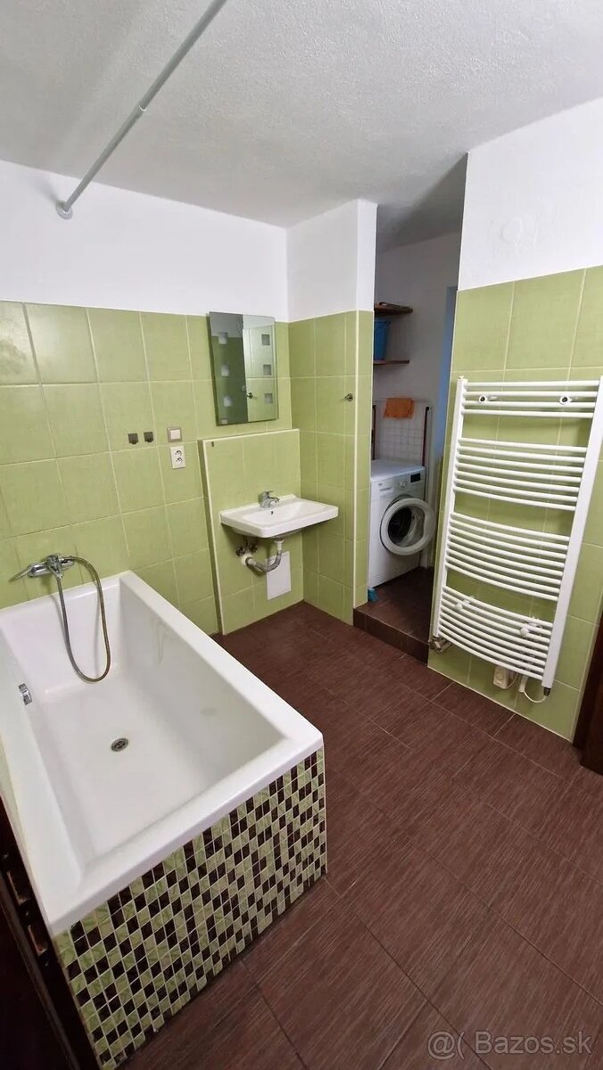 Prenájom 2 izb.byt, ul. Jarmočná Nitra Centrum - 7