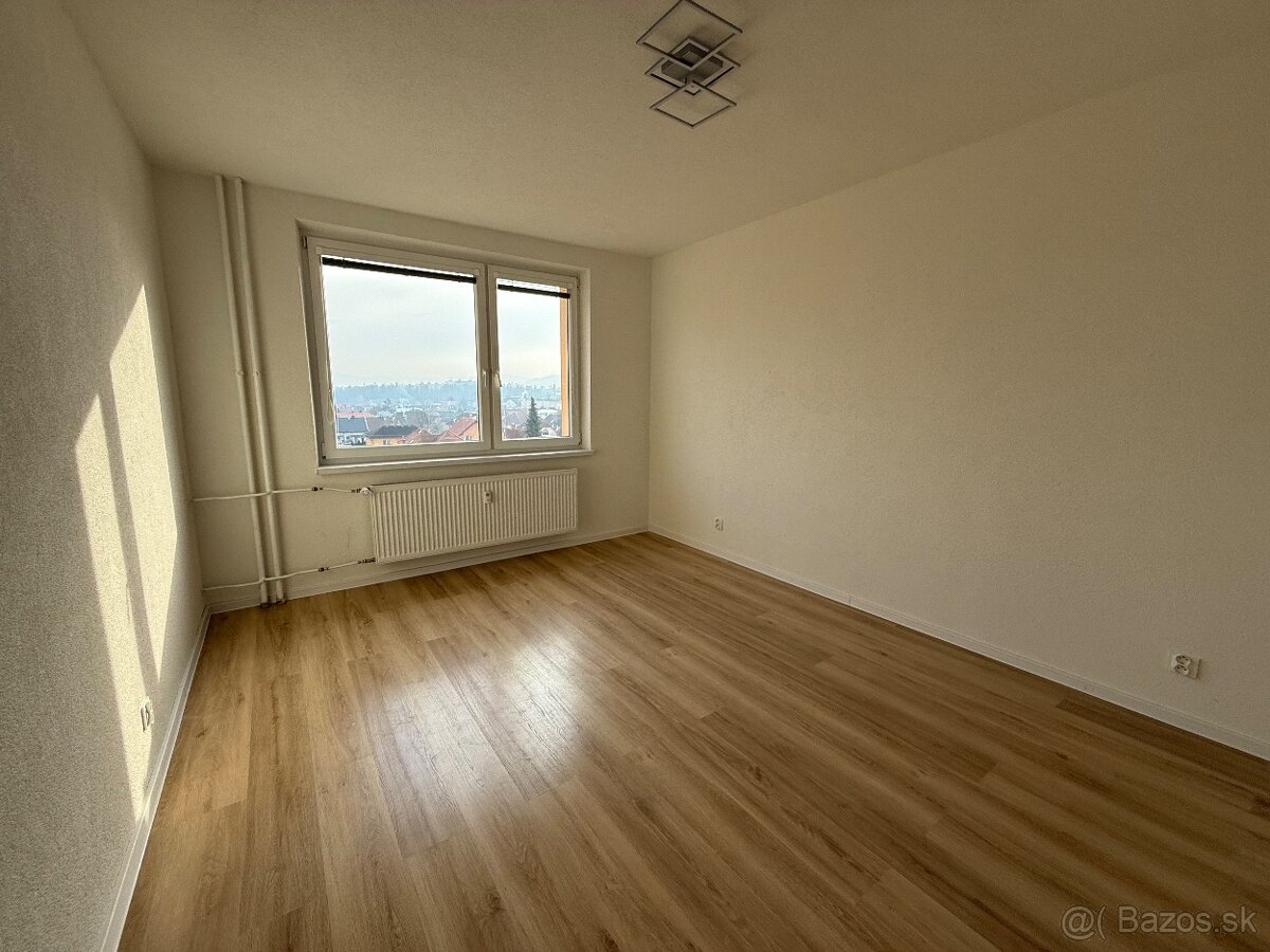 Slnečný 3-izbový byt po kompletnej rekonštrukcii Komenského - 7
