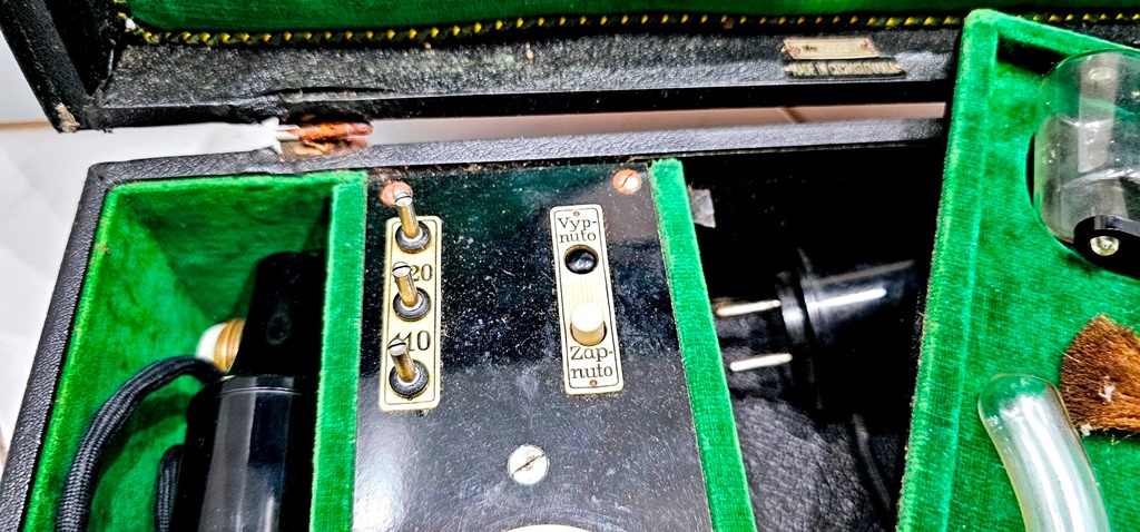 ožarovací prístroj Milosan 1930 - 7