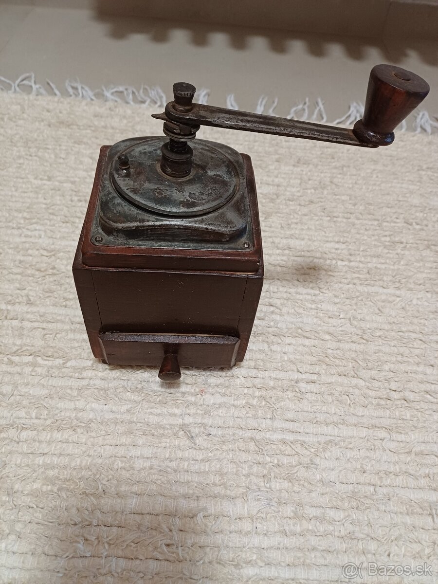 Mlynček - starožitný - 7