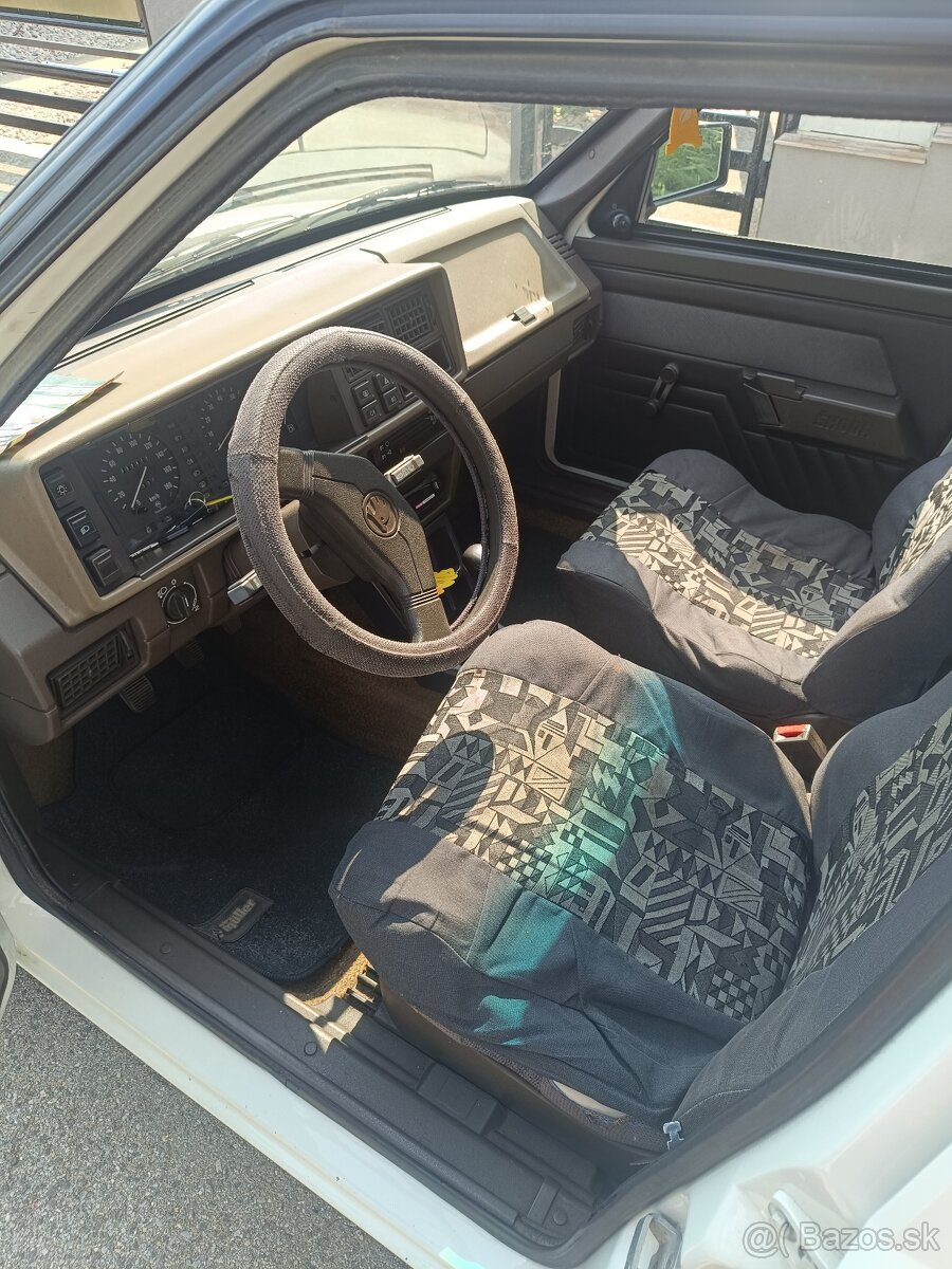 Nová stk a emisná .Predám Skoda Favorit 135 ls - 7