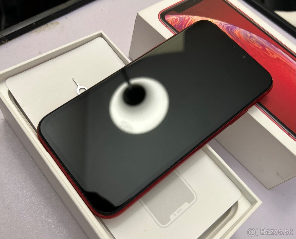 iPhone XR 64GB Red - 100% batéria - 7