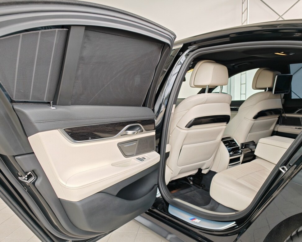BMW Rad 7 730d xDrive A/T - 7