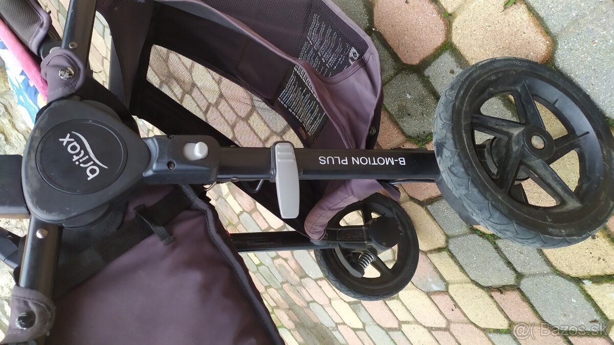 Britax B-motion 4 plus; vanička a dalšie príslušenstvo - 7