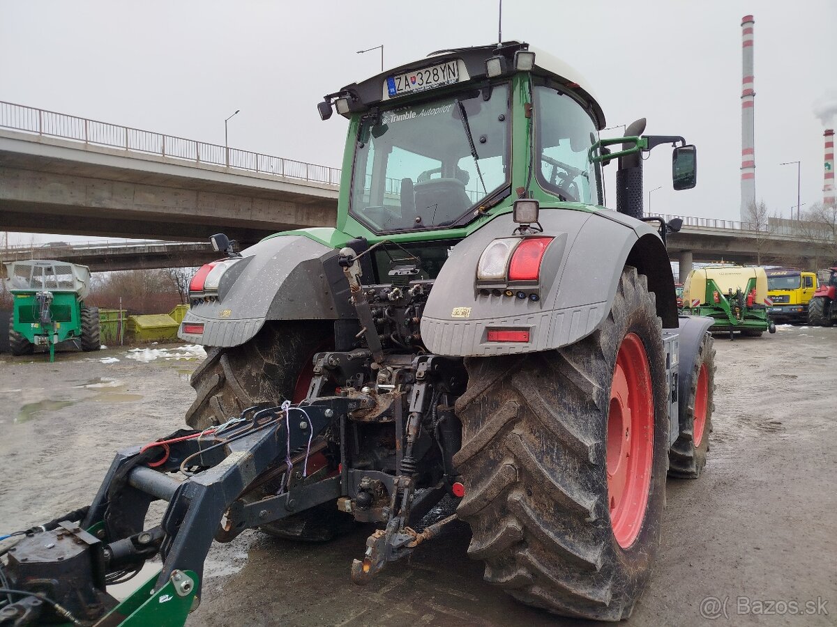 traktor FENDT 824 VARIO - 7
