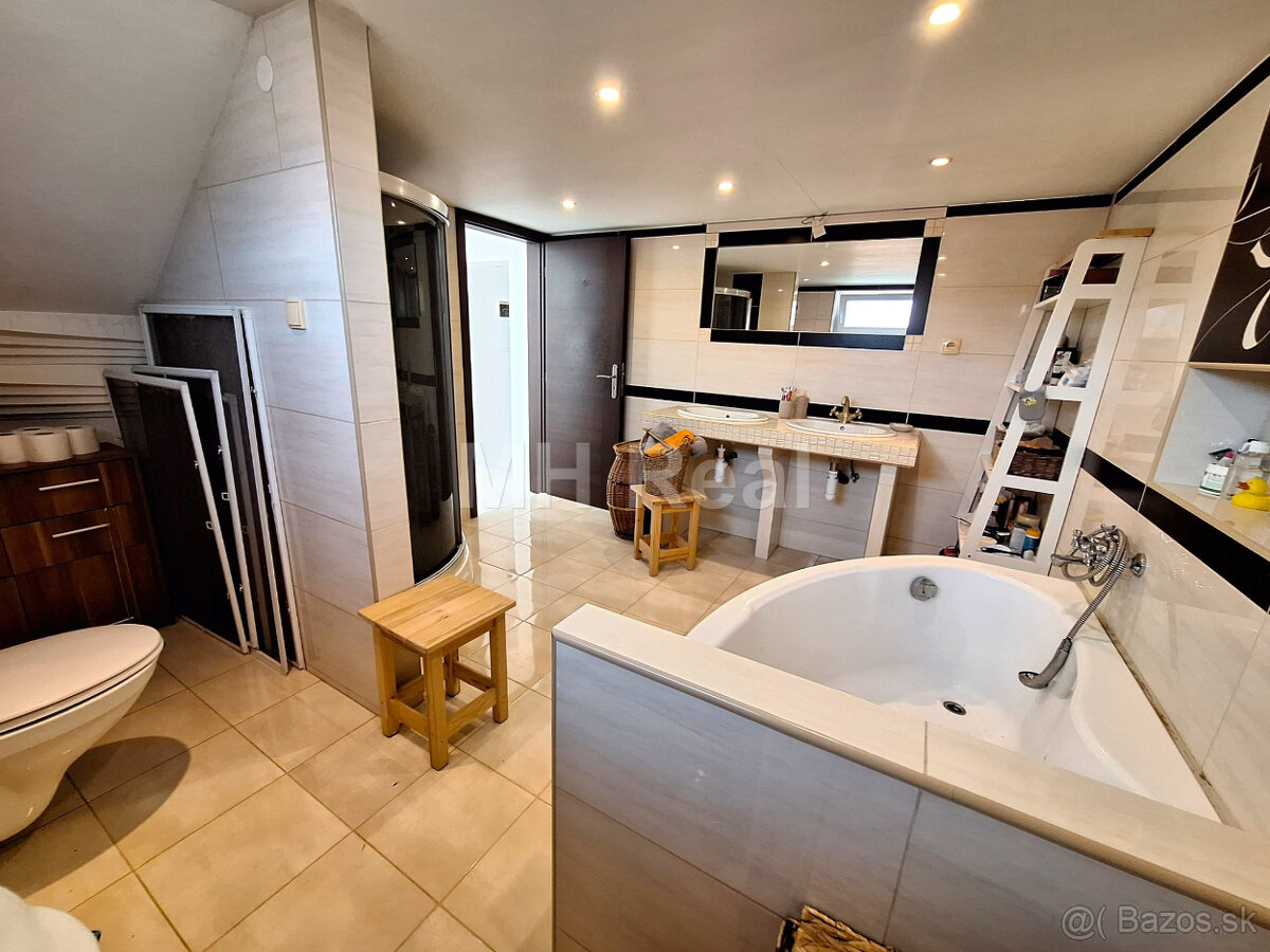 ROZHANOVCE - Zrekonštruovaný RD iba 10 km od Košíc - 7