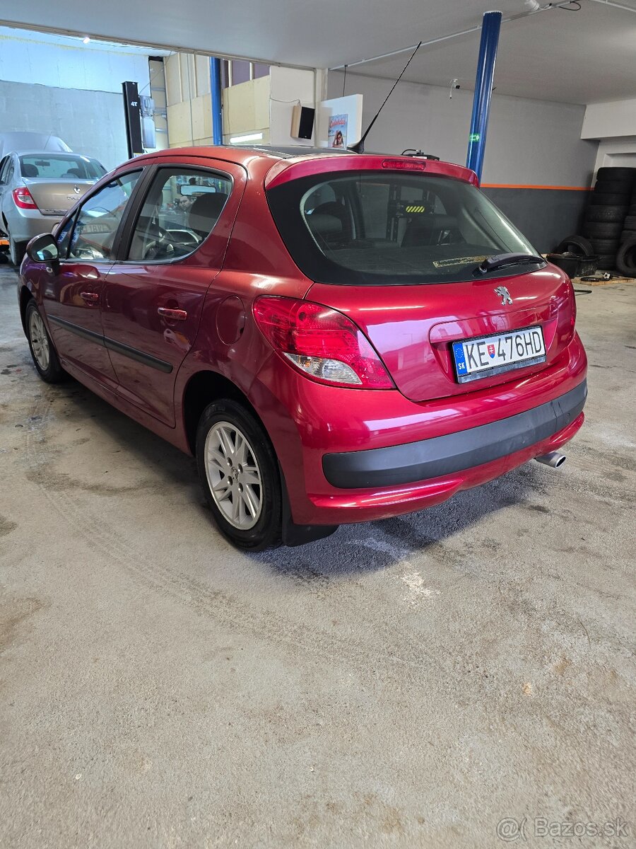 Peugeot 207 1.4 vti 70kw - 7