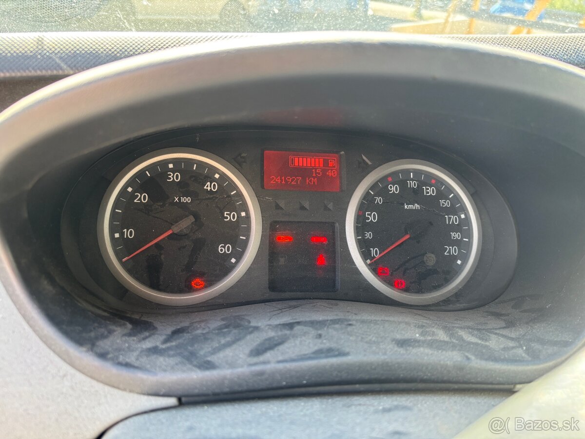 Renault Traffic 6 miestne - 7