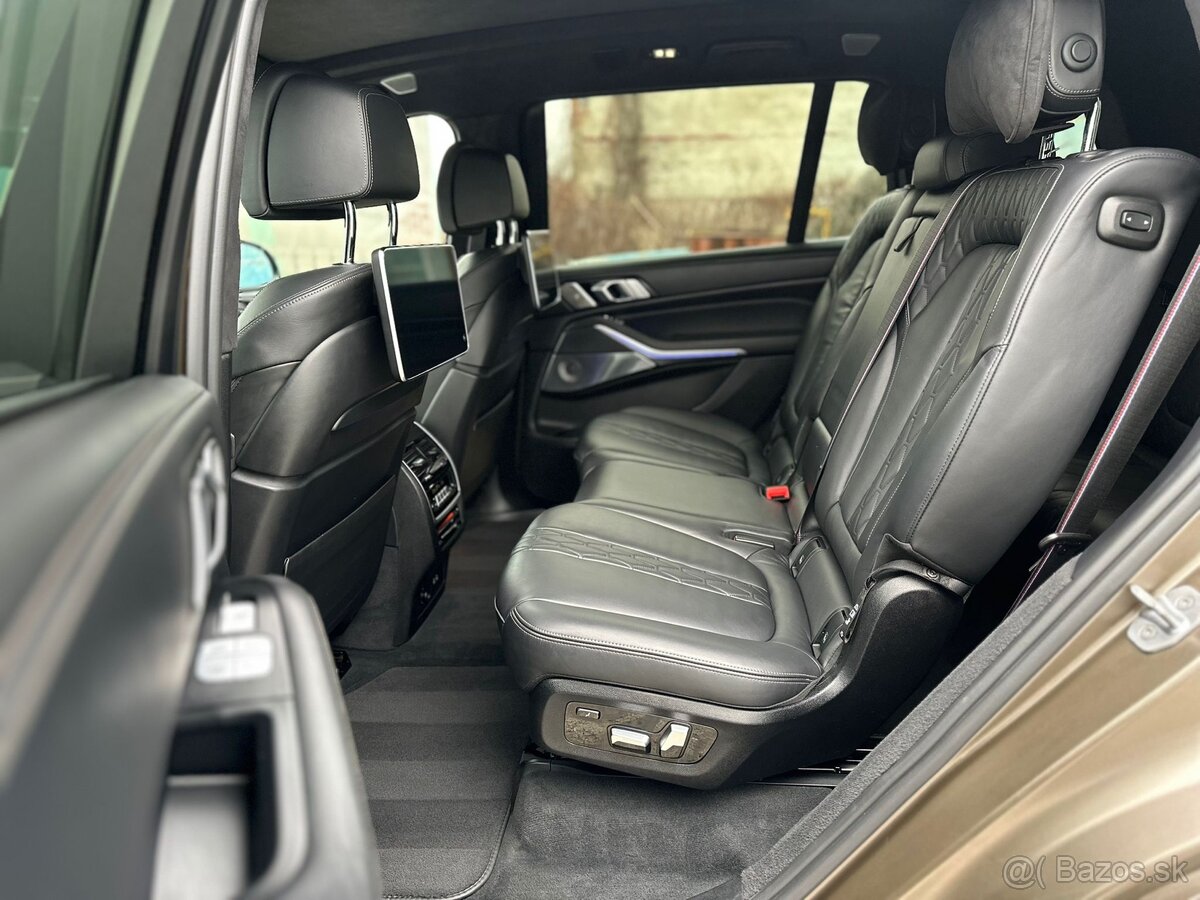 BMW X7 M50i - 7