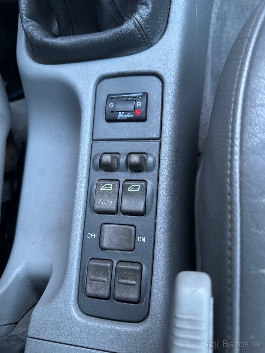 Volvo v40 1.8 85kw LPG - 7