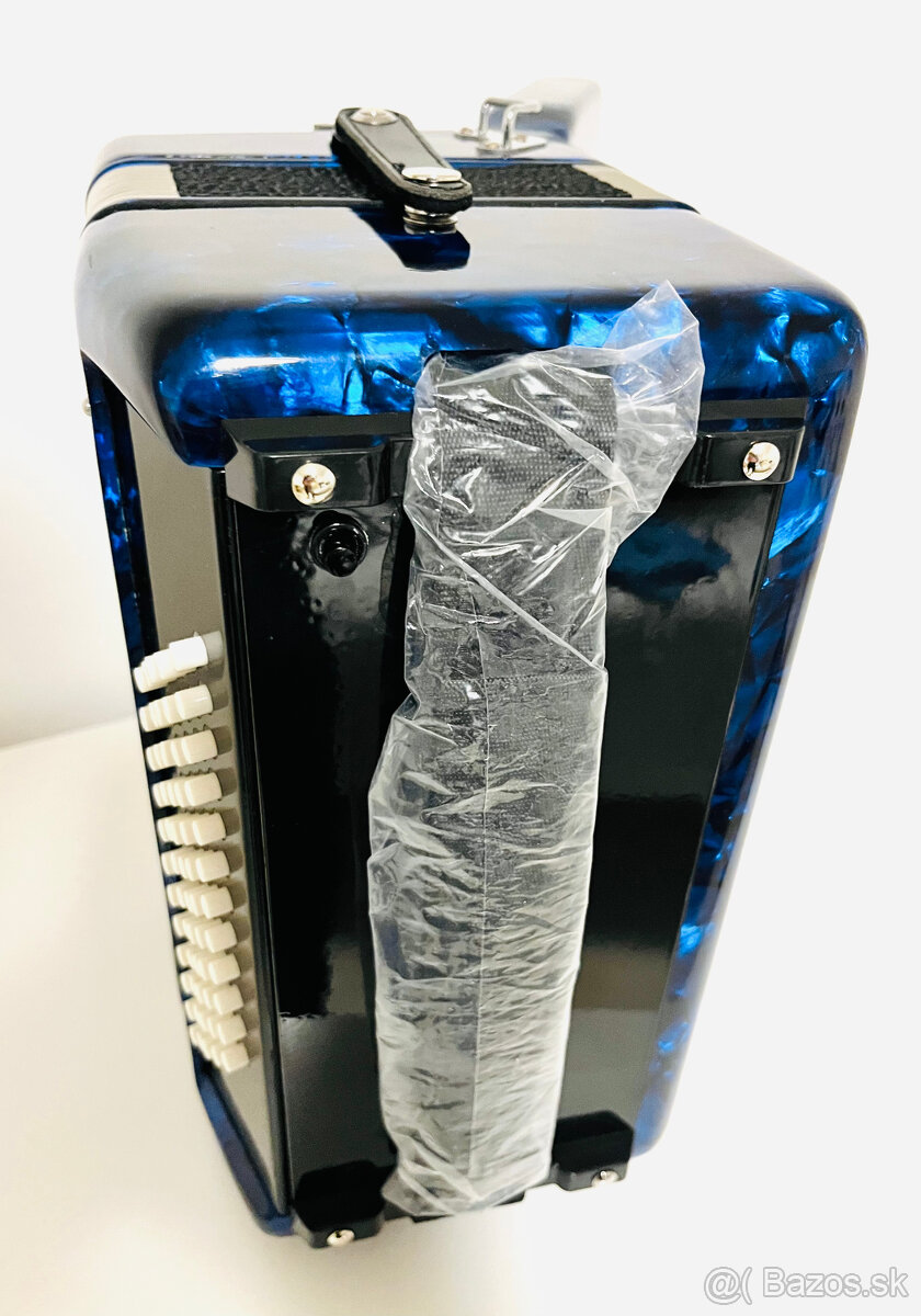 Predám nový akordeón BELTUNICA Vivaldi- 60 basový- ná - 7