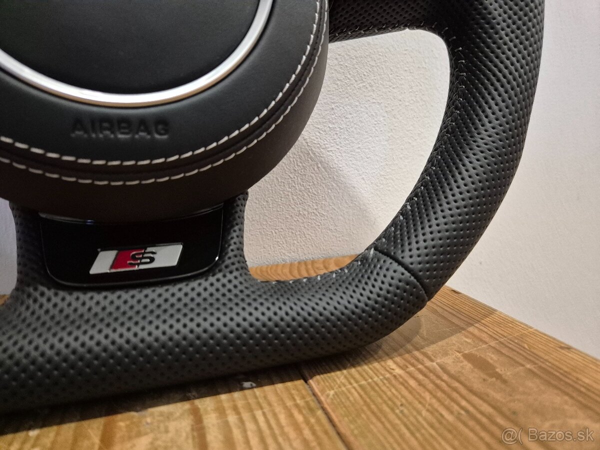 AUDI MULTIFUNKCNY PERFOROVANÝ VOLANT - 7