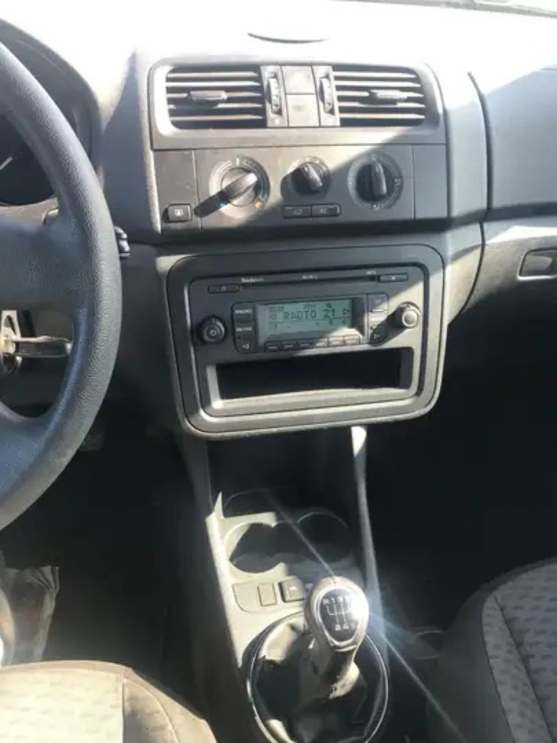 Škoda Fabia 1.4 16V facelift šedá metal - 7