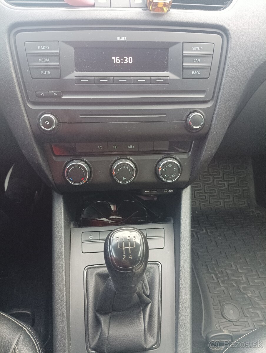 Škoda Octavia Sedan Diesel - 7