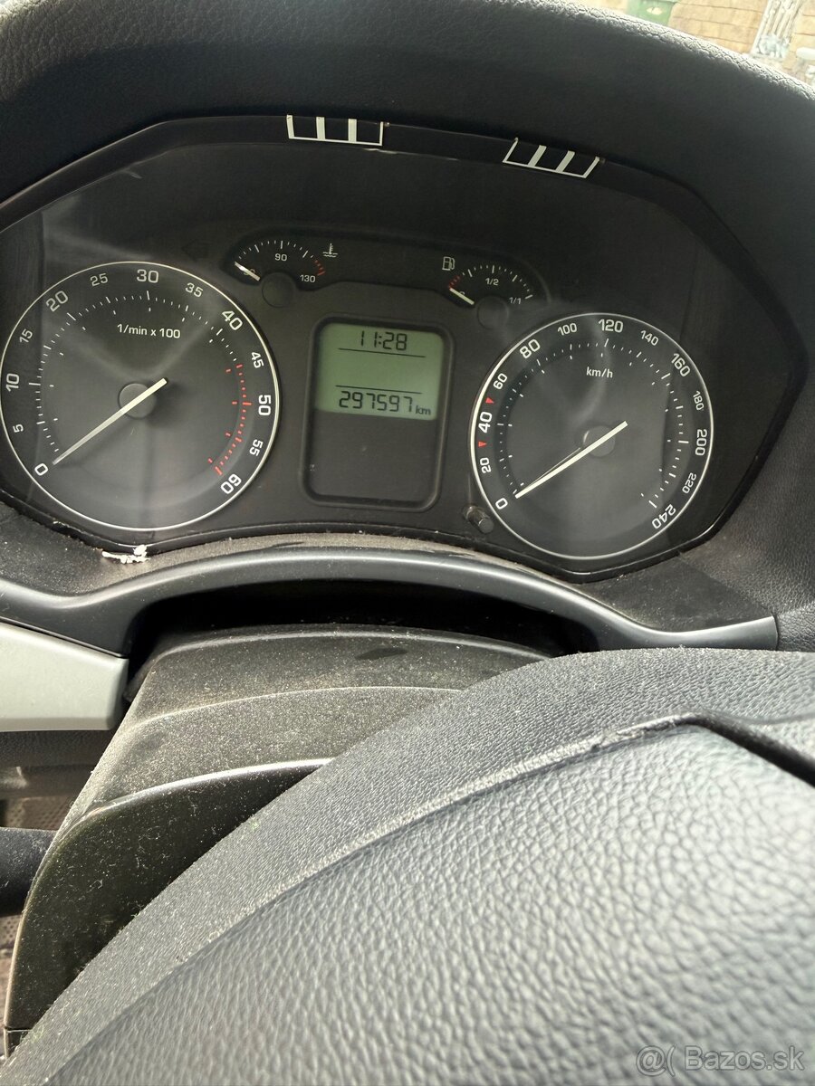 Predám Škoda Octavia 2 1.9tdi 77KW - 7