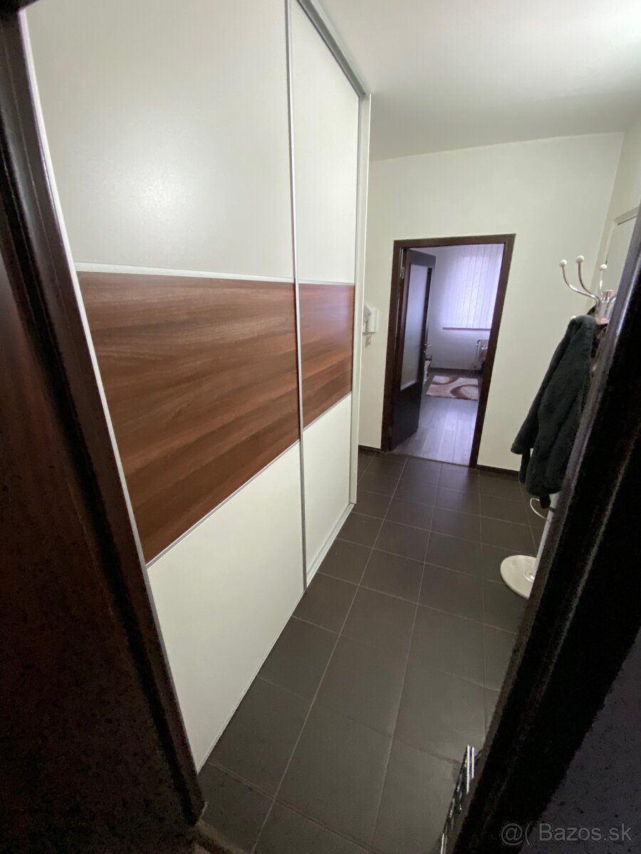 Prenájom - 1,5 izbový byt , 42m2 ,Prešov Pavla Horova - 7