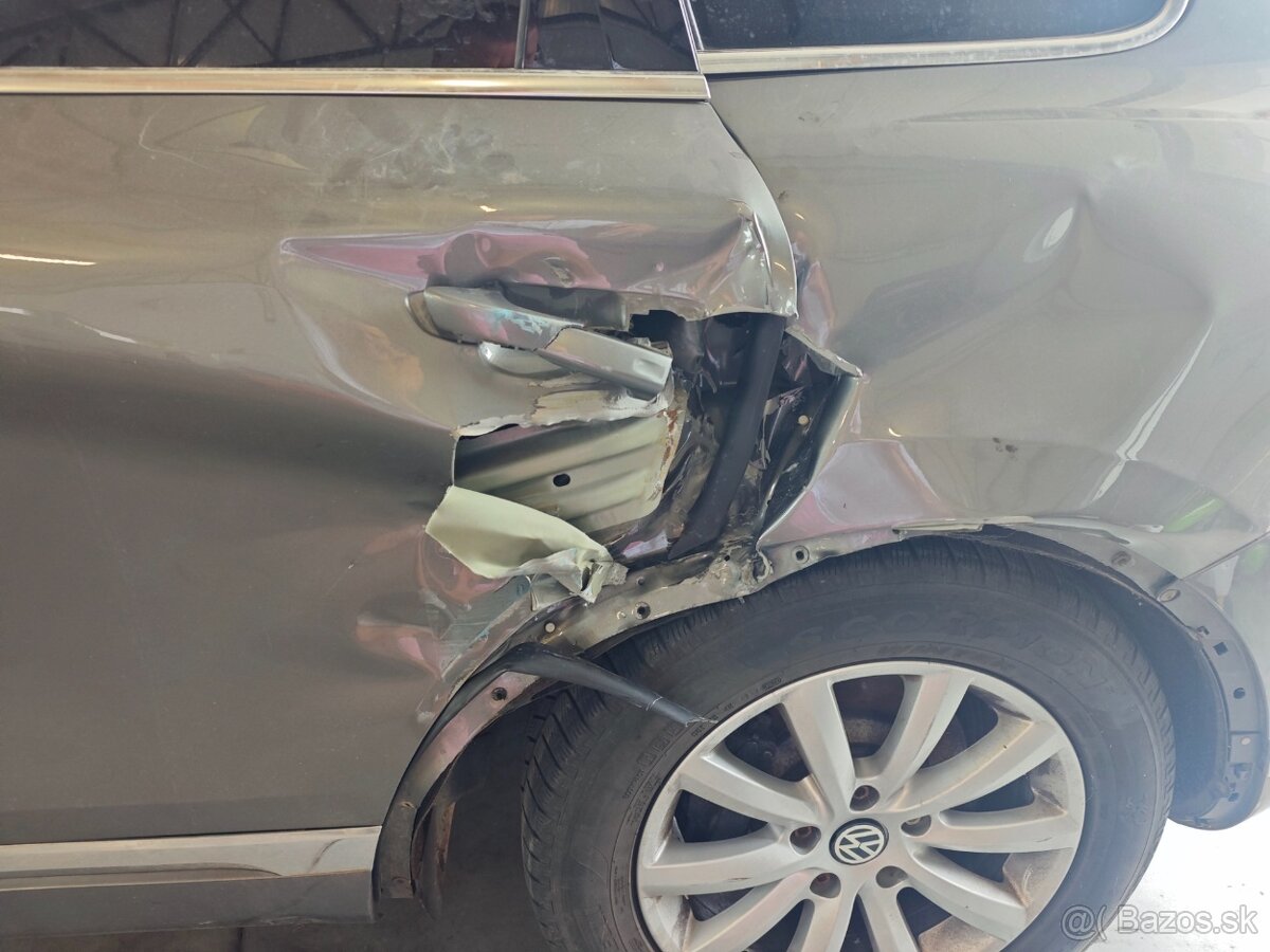 VW TOUAREG 4.2TDI V8, facelift , 2015 - 7