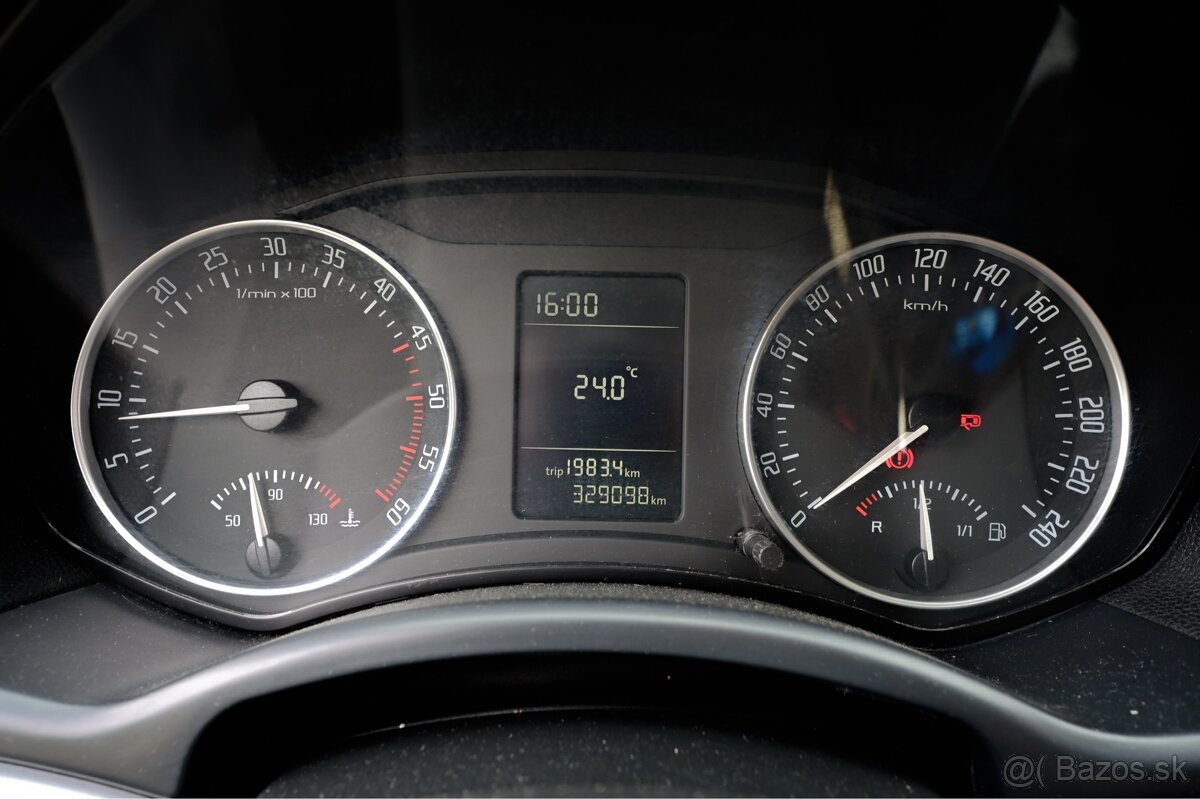 Škoda octavia 2FL 1.9 TDI - 7