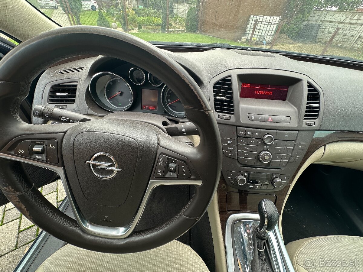 Opel Insignia 2.0 sports tourer - 7