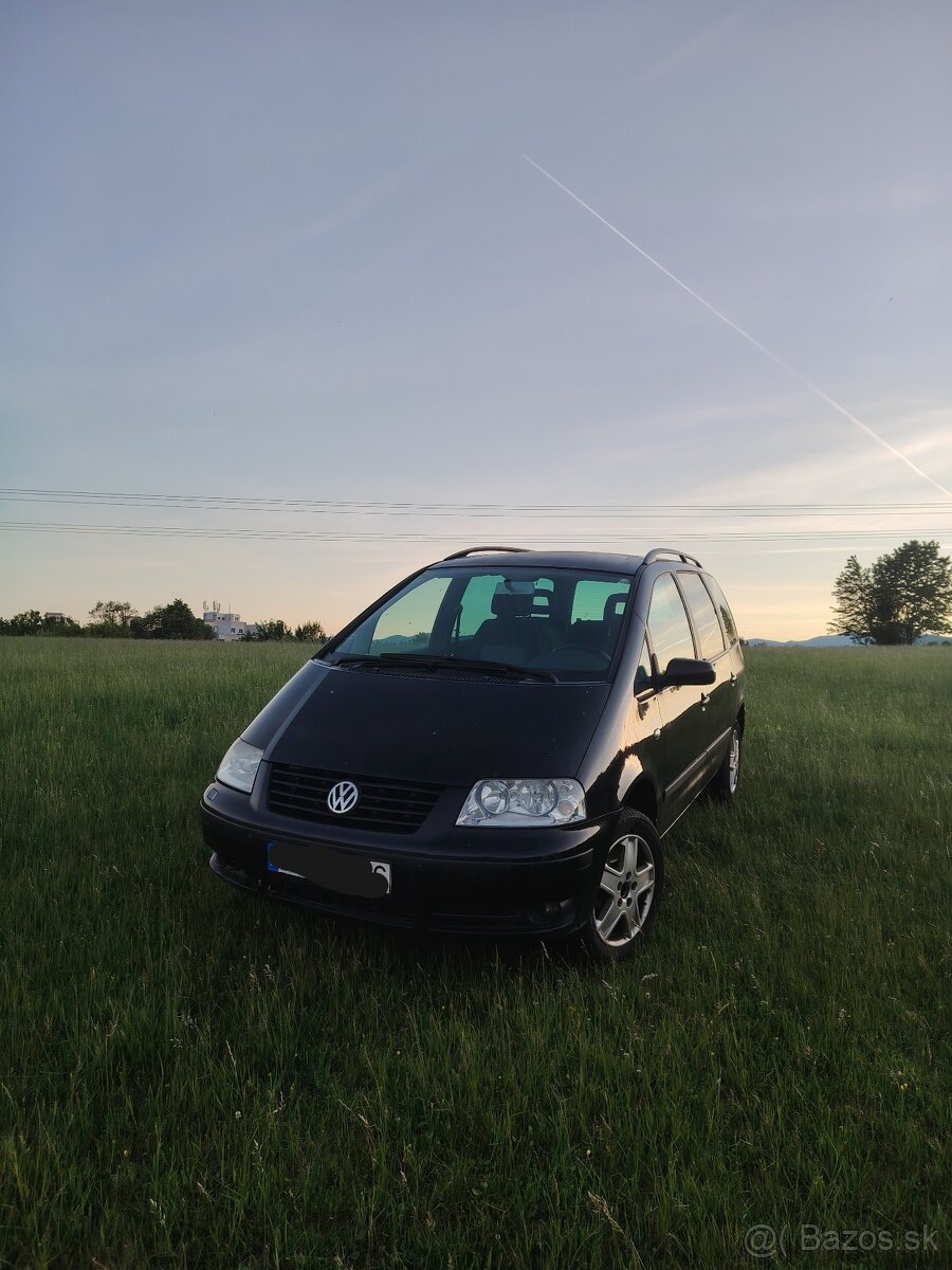 Predám VW Sharan 4x4 1.9 TDi - 7