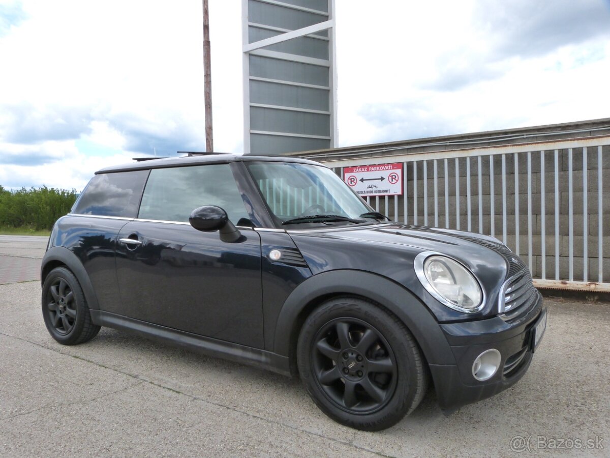 Mini One 1,4i 70kW M6 panoráma - 7