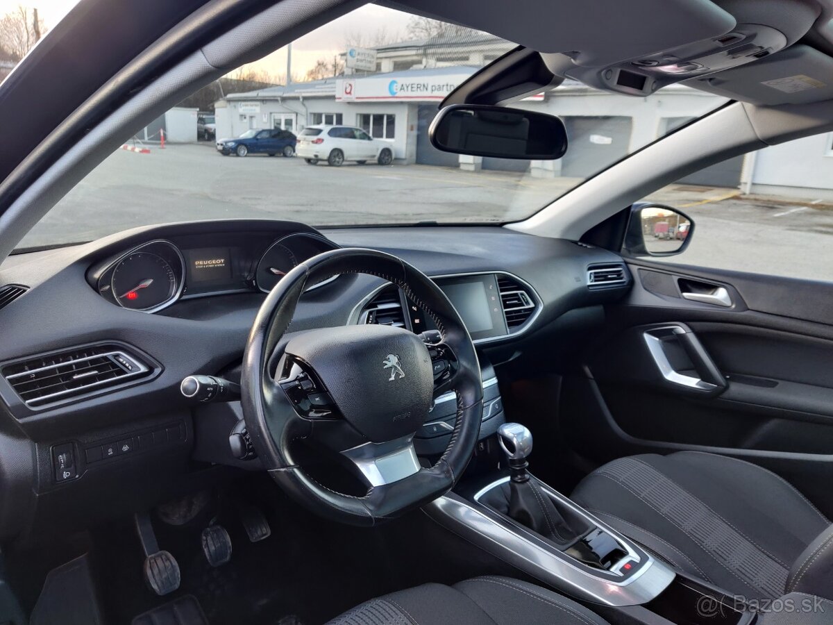 Peugeot 308 - 7