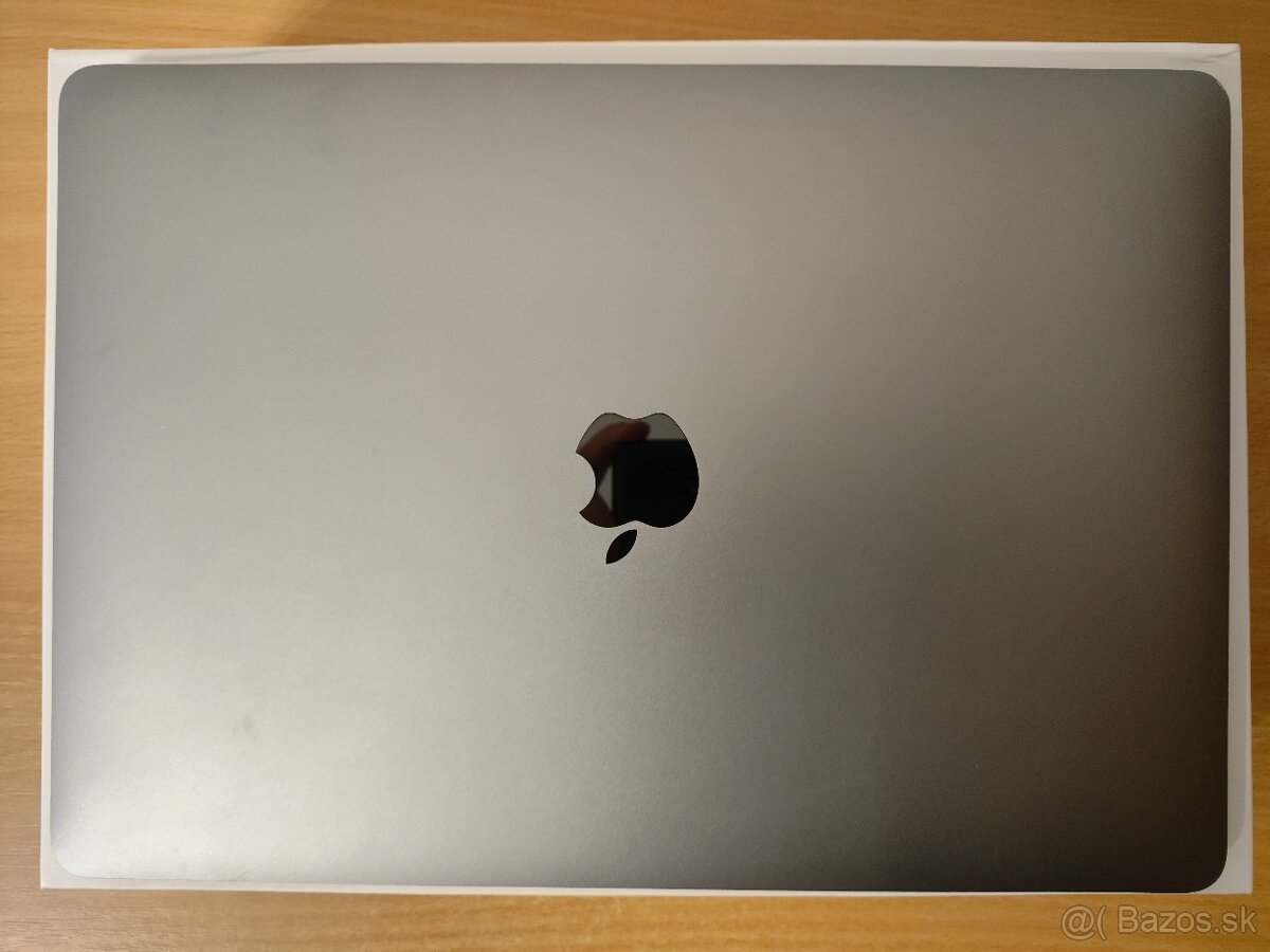 MacBook Air 2020 | i7 • 8GB • 256GB - 7