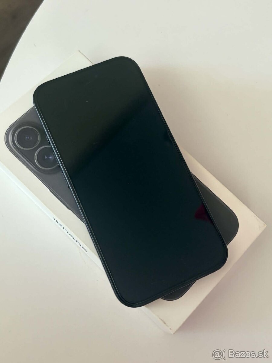 ✅ Predám IPhone 16 ešte v záruke, baterka 92%, 2025 - 7