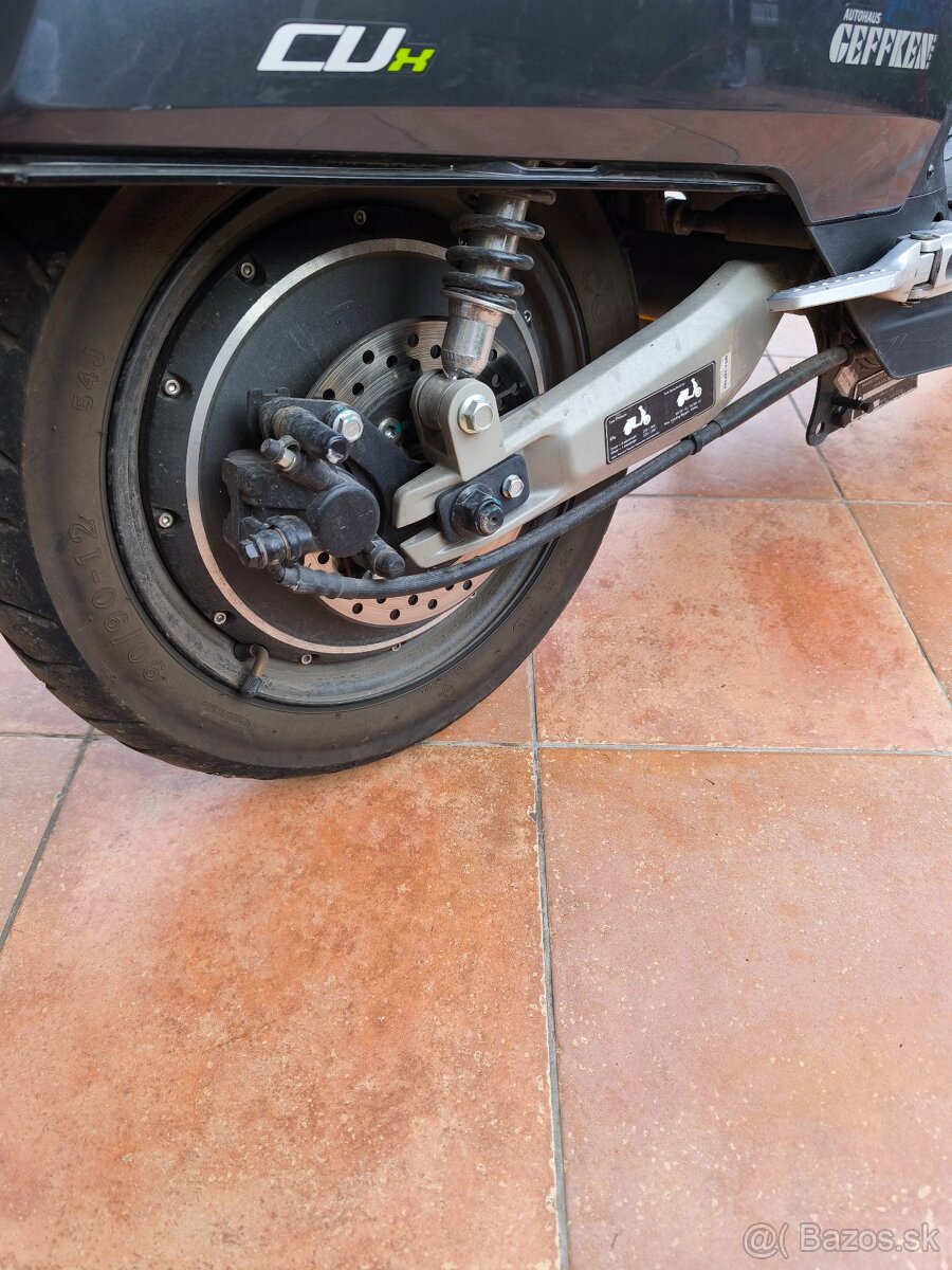 Vmoto Super Soco CUx - 7