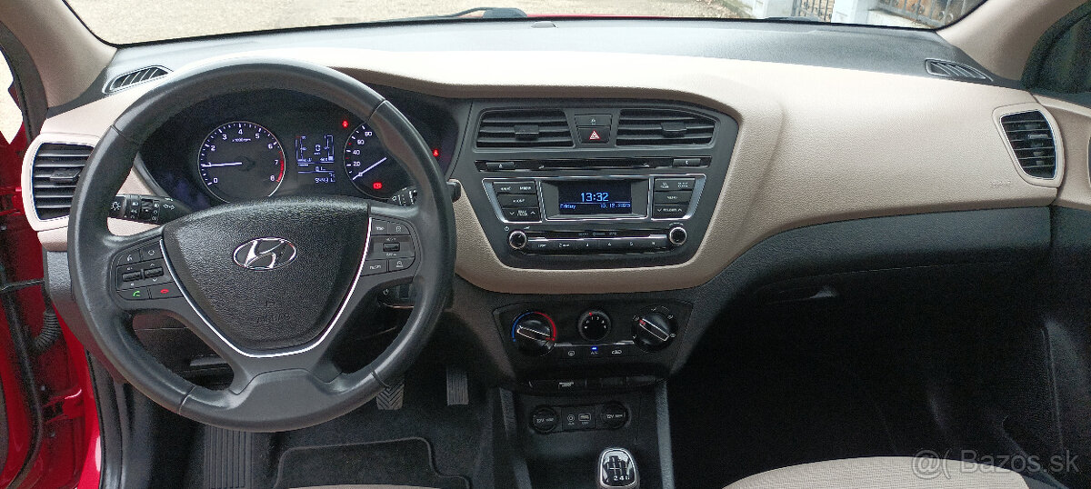 hyundai i20 - 7