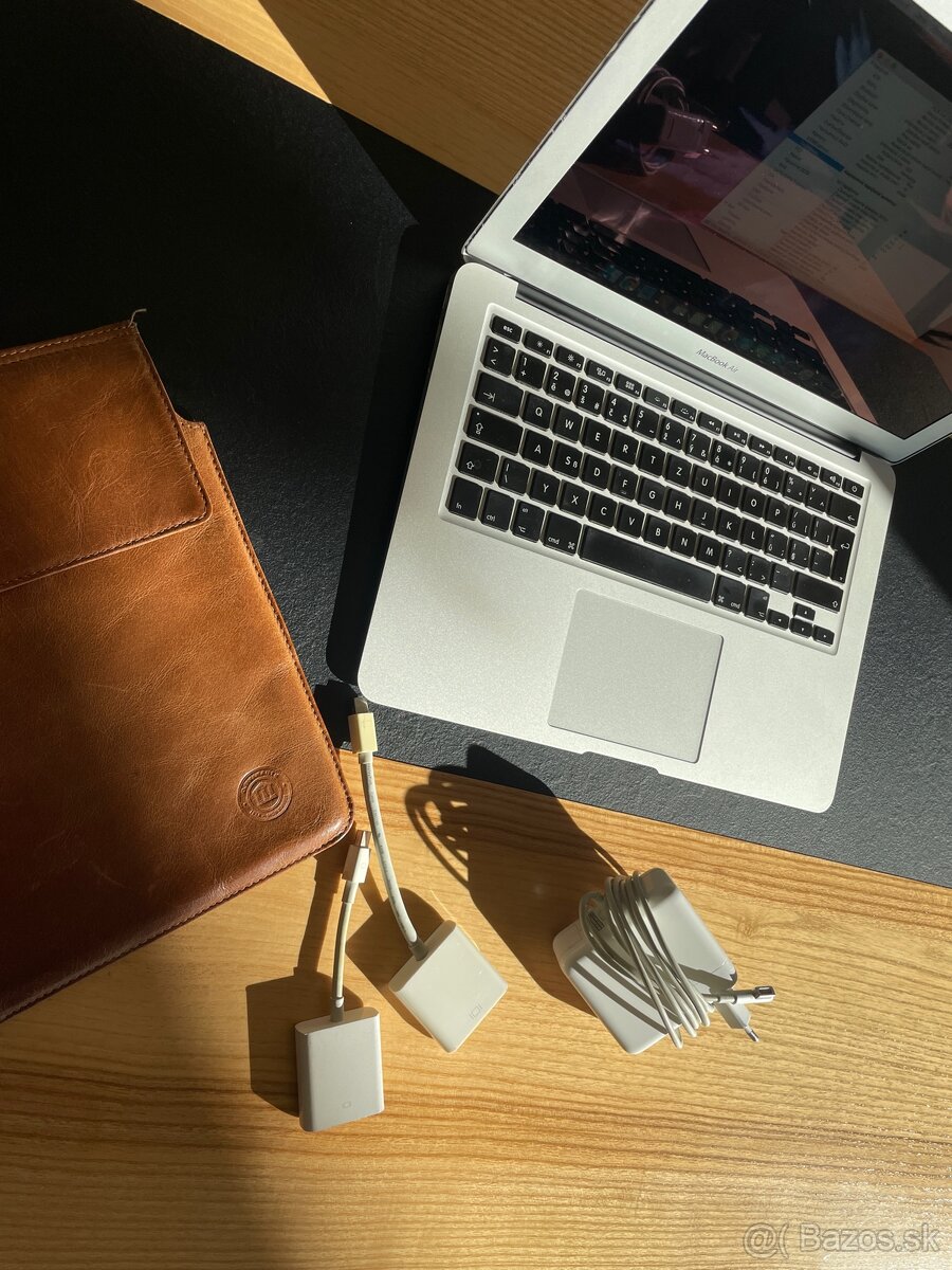 MacBook Air 13-inch, Mid 2011 - 7