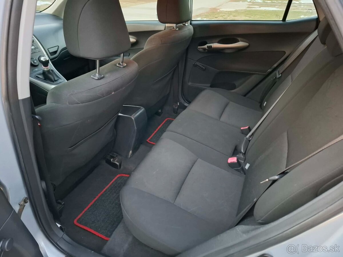 Toyota Auris 1,4T 5D - 7