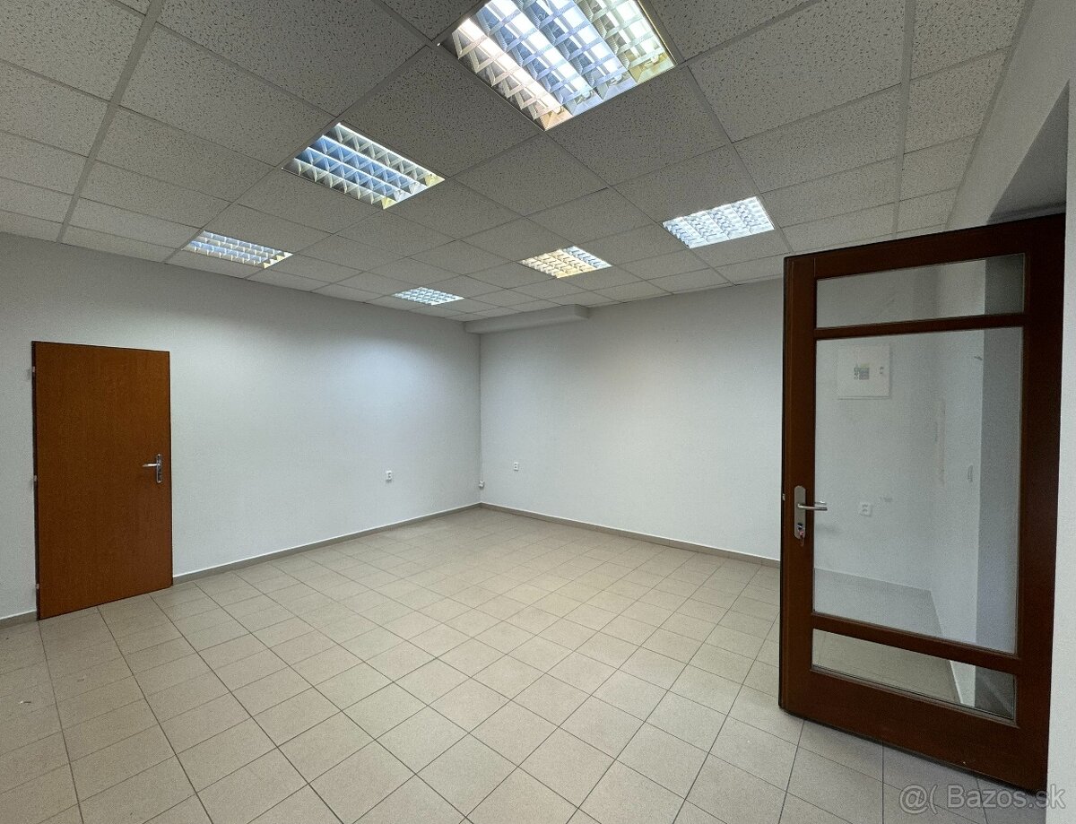Kancelária na prenájom - 7