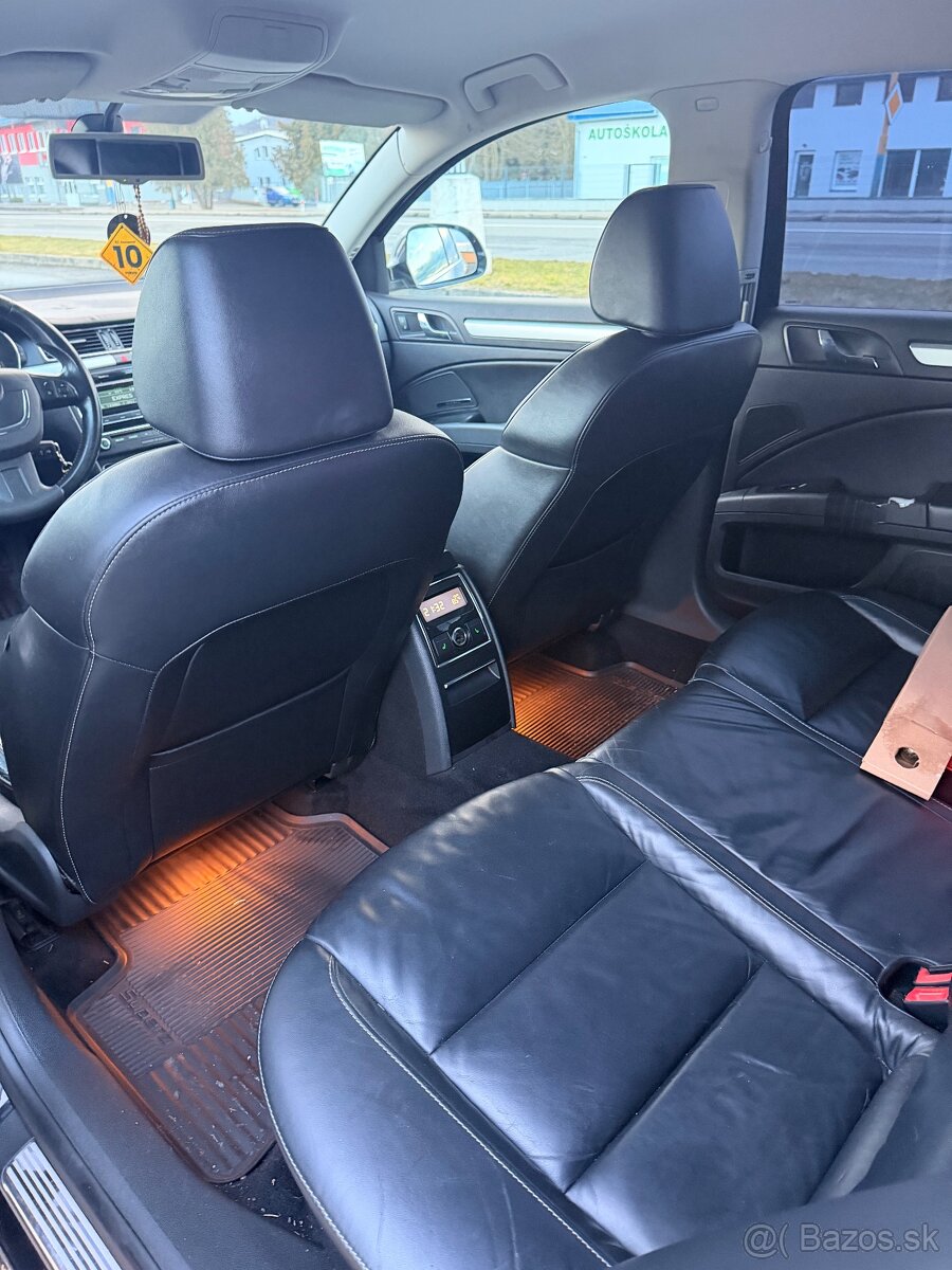 Skoda Superb 2.0 TDI CR DSG - 7