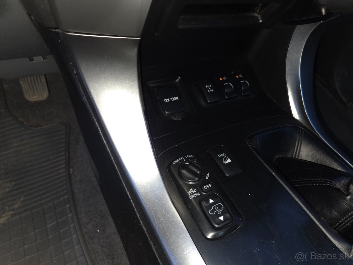 Toyota Landcruiser - 7