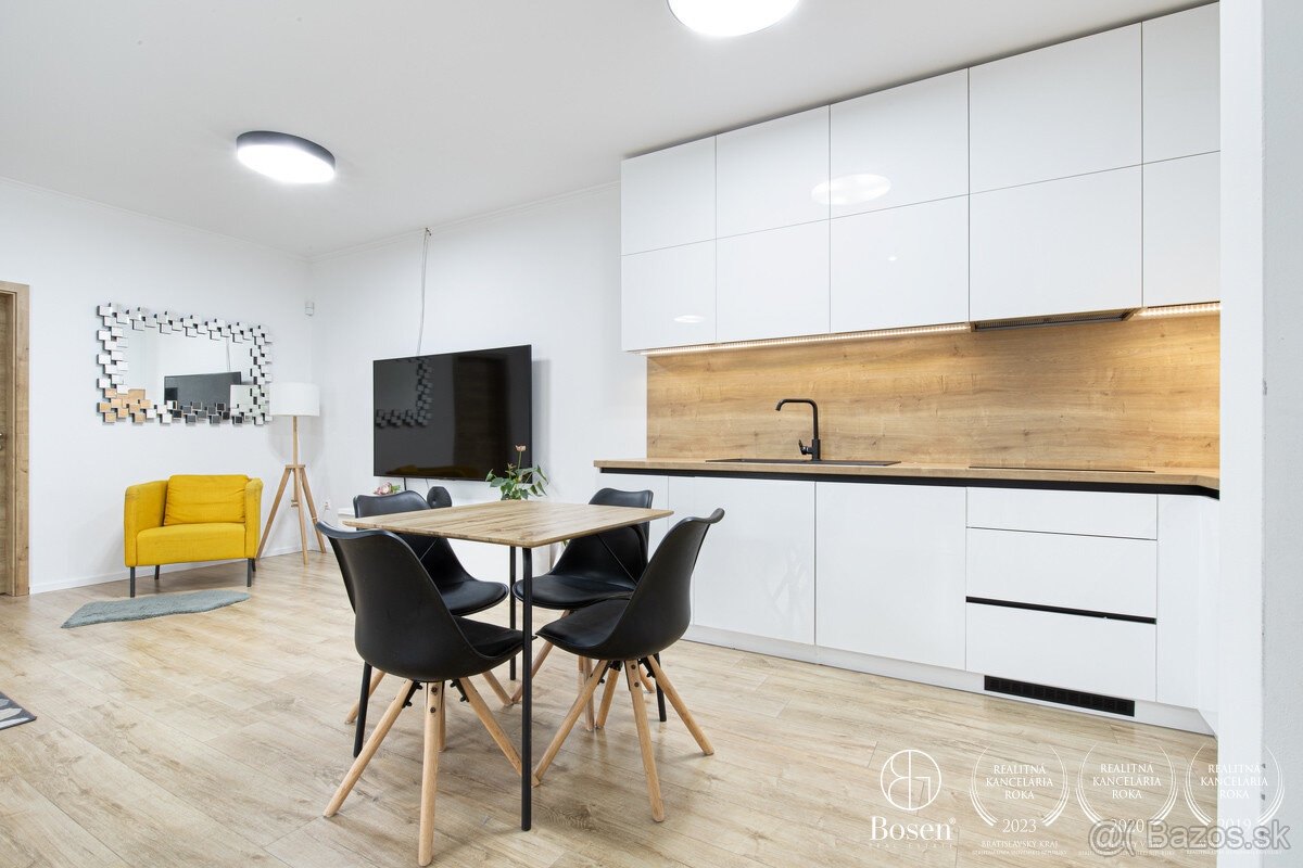 BOSEN | Posledný rodinný dvojdom vo Veľkom Mederi v našej po - 7