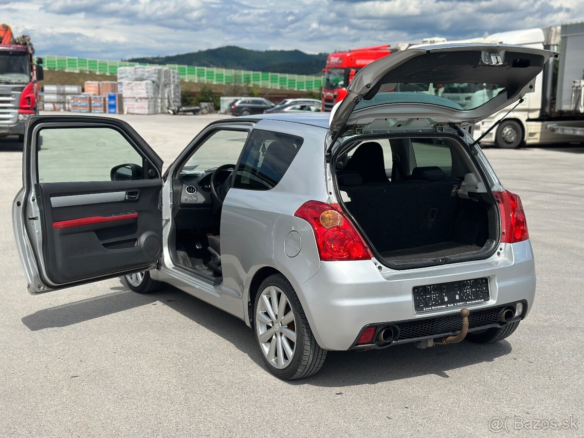 Suzuki Spift Šport -škoda Renault clio Toyota Ford - 7