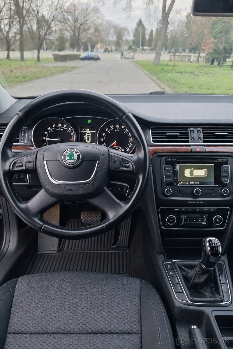 Predam Škoda Superb 2.0 tdi - 7