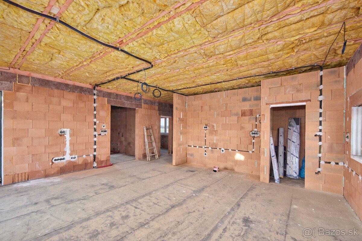 STYLUS – PREDAJ, MODERNÝ RODINNÝ DOM V OBCI ZAVAR - 7