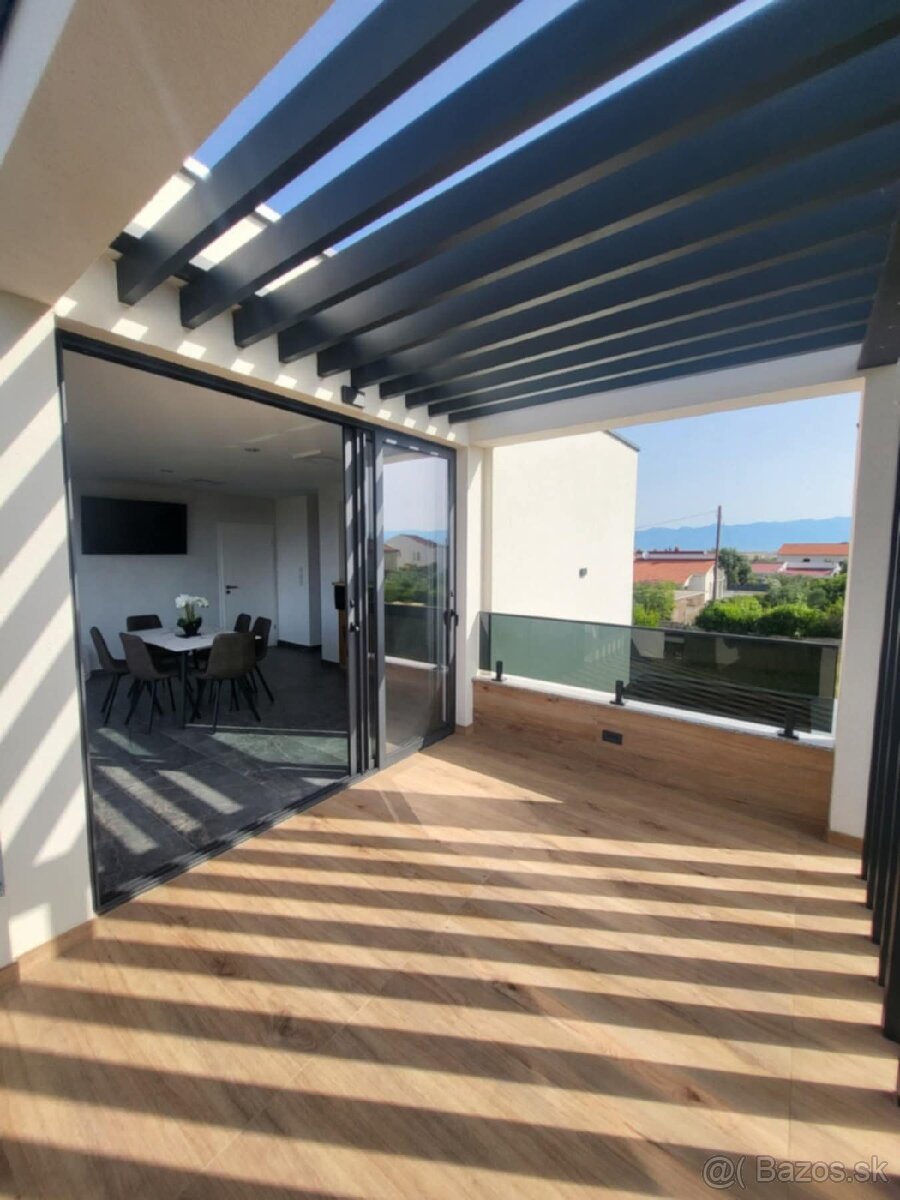 Vila s bazénom na predaj v centre ostrova Vir, Chorvátsko - 7