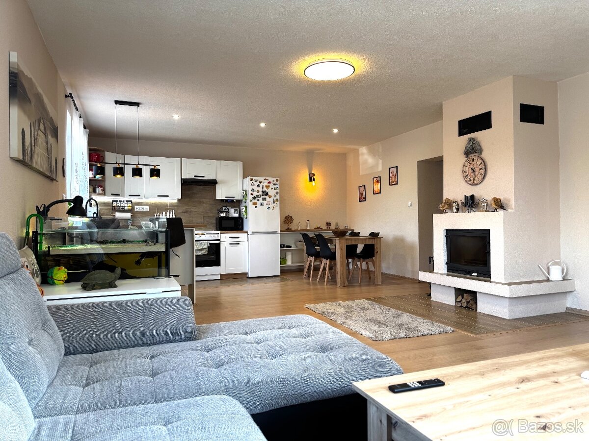 Zrekonštruovaný 4-izbový rodinný dom s garážou GALOVANY - 7