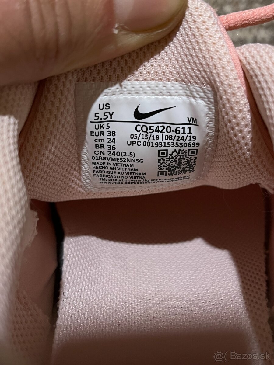 Nike Air Max 270 React, velikost 38 - 38,5 - 7