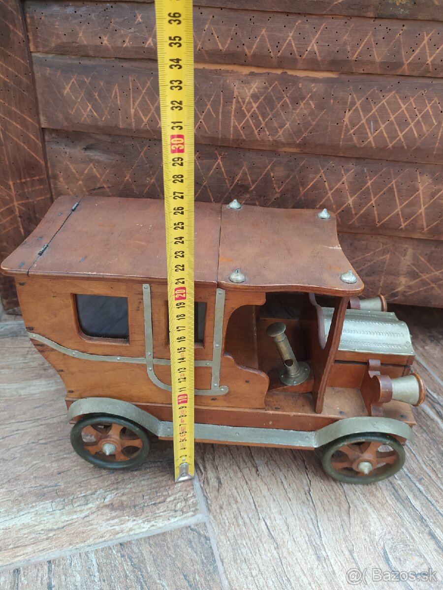 Zásobník na cigary drevené auto - 7