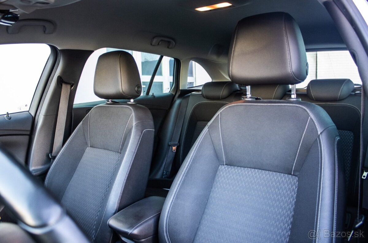 Opel Astra Sport Tourer ST 1.6 CDTI - 7