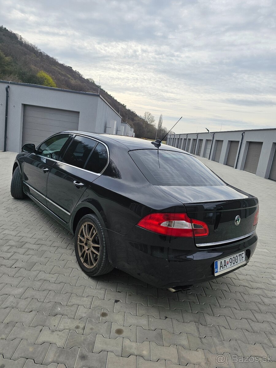 Škoda Superb 2 3.6 - 7