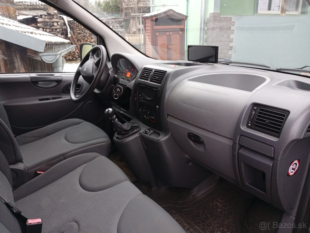 Predám Peugeot Expert 2.0HDI - 7