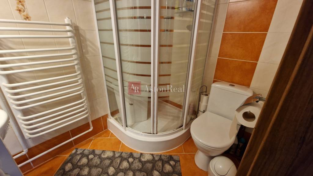 Rodinný dom Komplet moderne a pekne zrekonštruovaný Kežmarok - 7