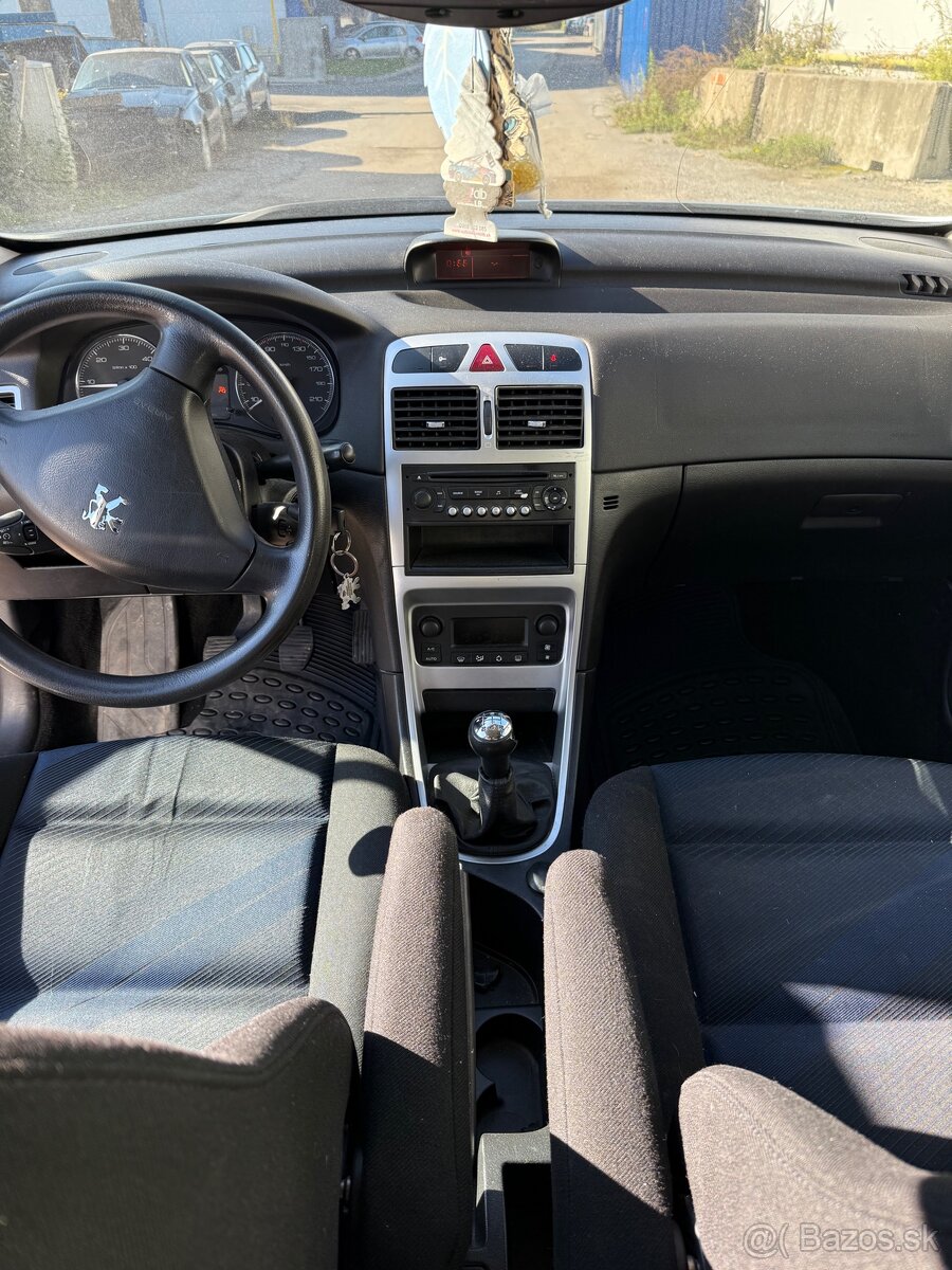 PEUGEOT 307 - 7